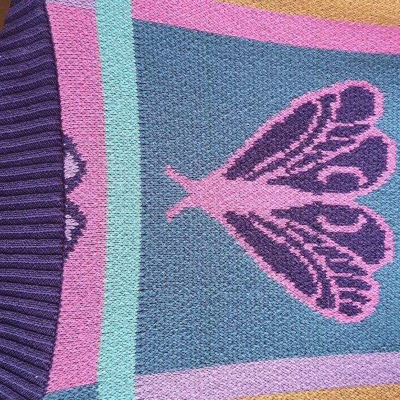 🦋 Long Open Front Intarsia Moth/Butterfly Sweater - Picture 6 of 10